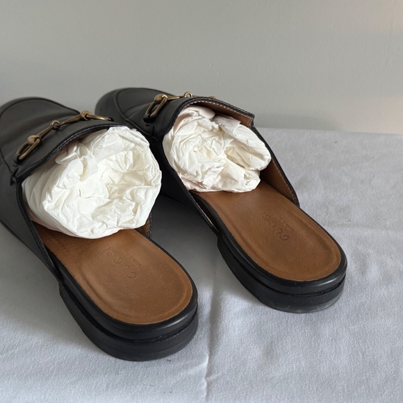 Women's Gucci Mule Loafers in classic black and gold horsebit hardware, size 37 - Picture 2 of 8